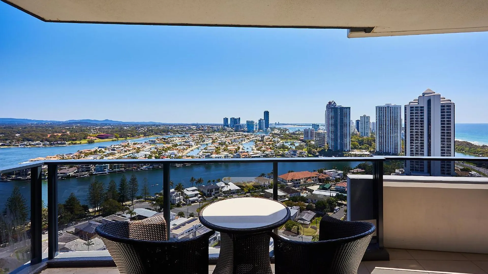 Ruby Apartment غولد كوست