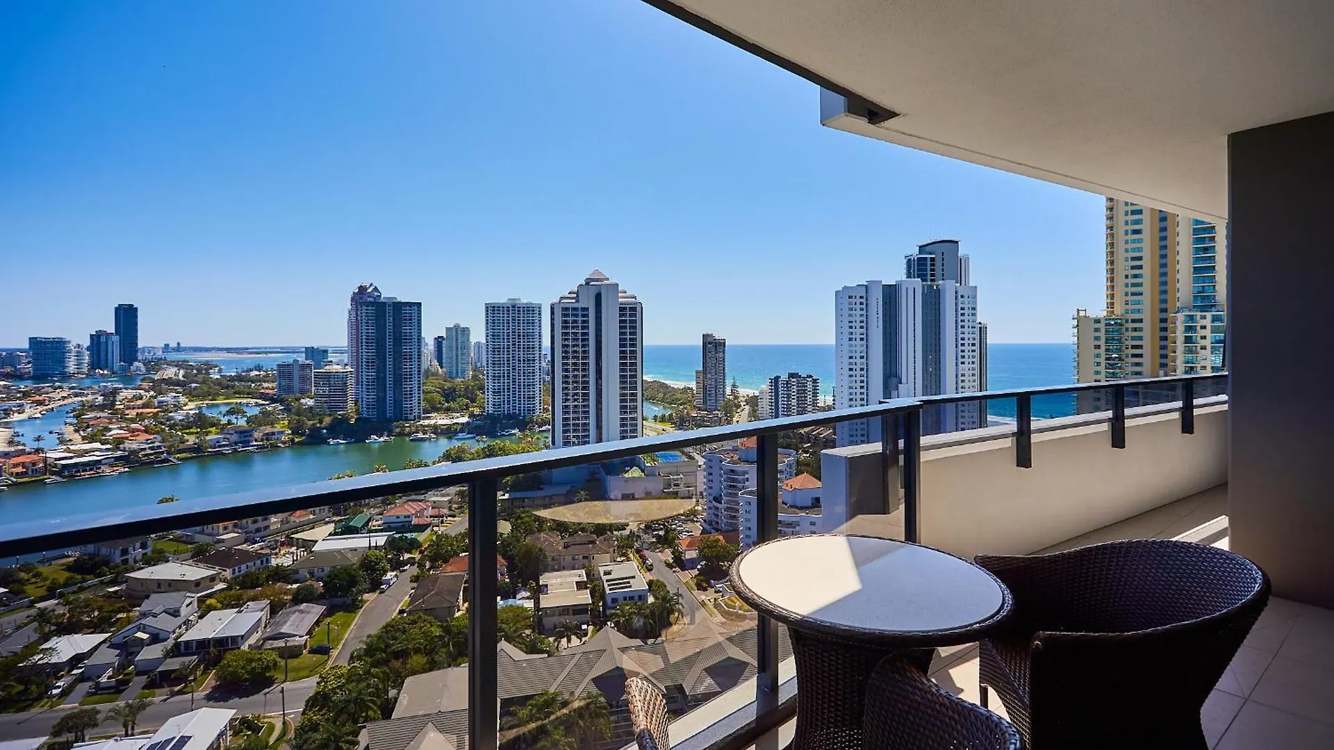 Ruby Apartment غولد كوست